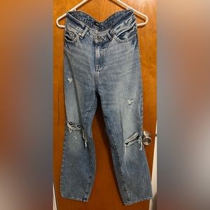 Express Mid Rise Ripped Boyfriend Jeans Size 8L (worn once)